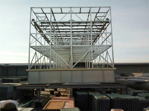 玻璃鋼冷卻塔配制有誤將同時(shí)危害冷水機(jī)制冷實(shí)際效果,玻璃鋼冷卻塔安裝